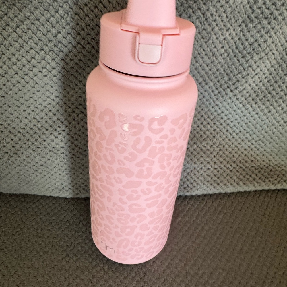 Pink Leopard Print Water Bottle